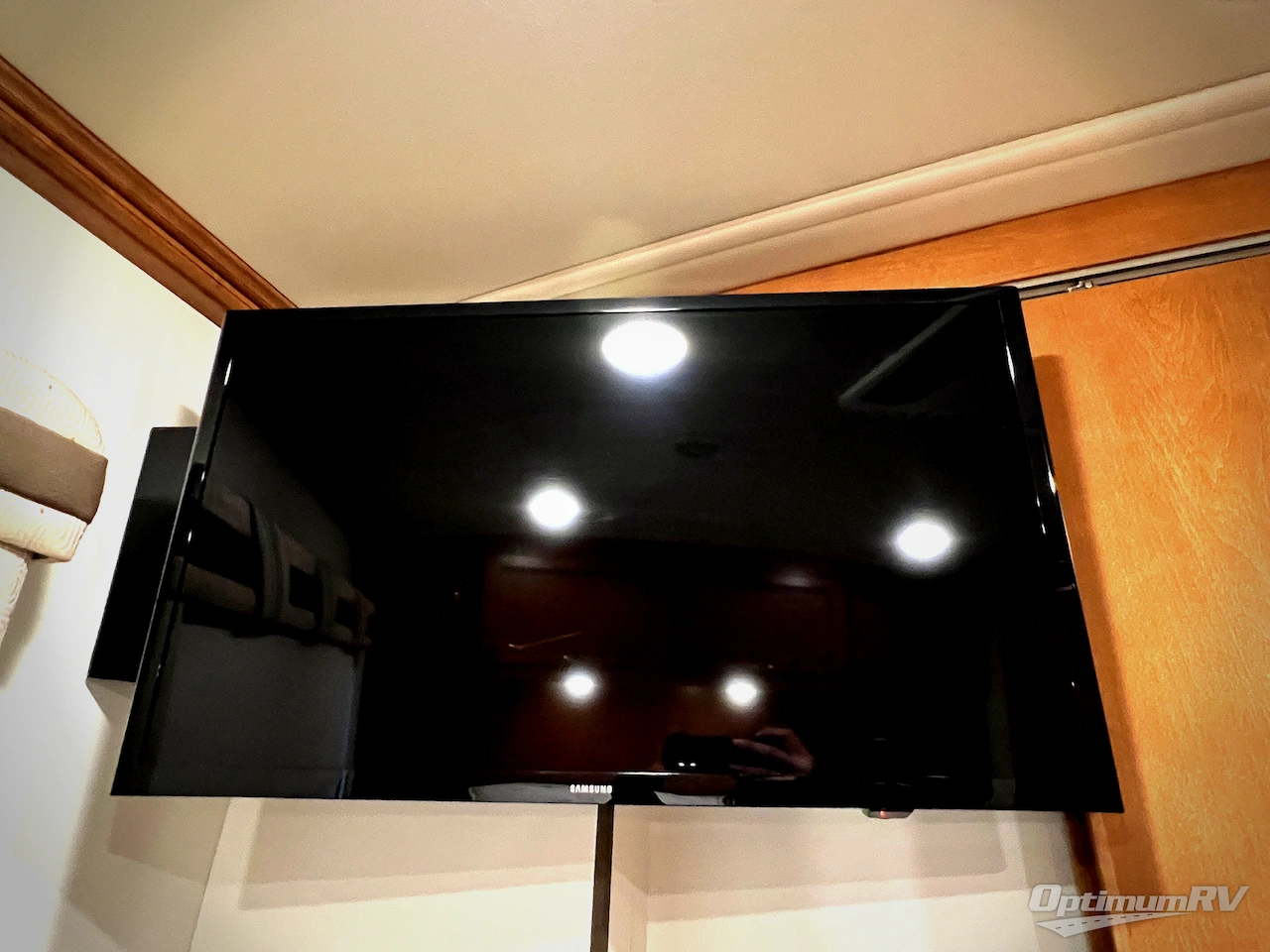 2017 Winnebago Forza 34T Photo 29