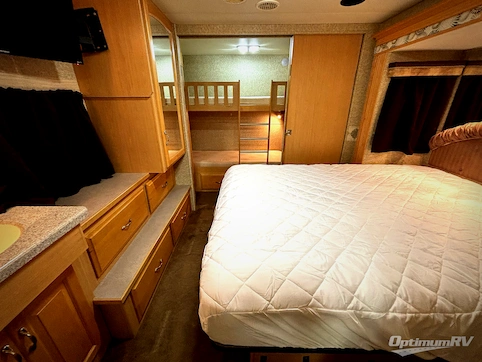 2007 Newmar Kountry Star KSCA 3762 RV Photo 4