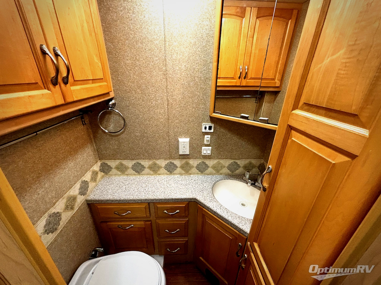 2007 Newmar Kountry Star KSCA 3762 Photo 17