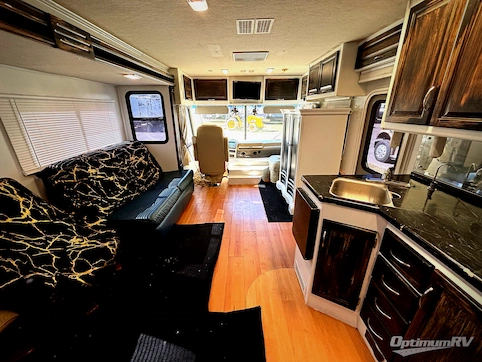 2002 Fleetwood Southwind 32v RV Photo 2