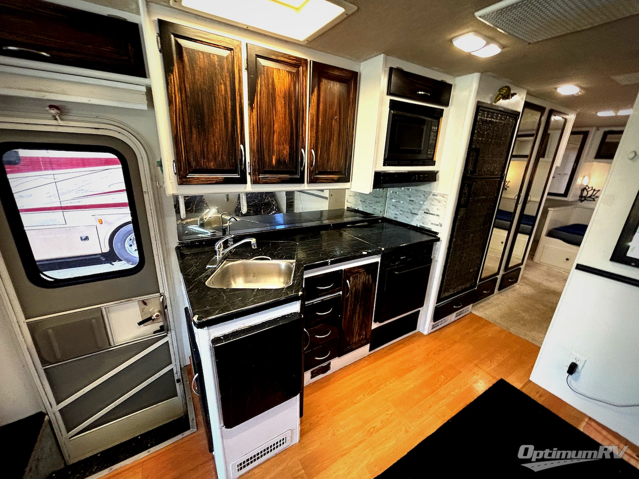 2002 Fleetwood Southwind 32v Photo 12