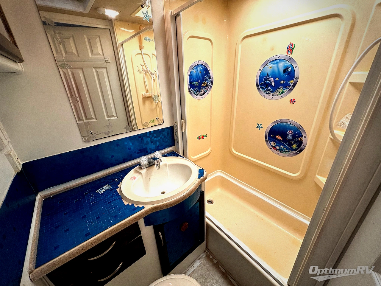 2002 Fleetwood Southwind 32v Photo 16