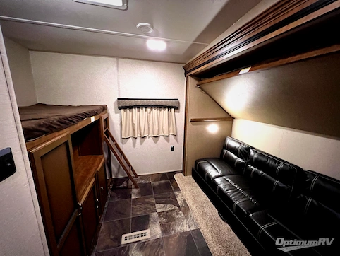 2017 CrossRoads ReZerve RFZ31BH RV Photo 3