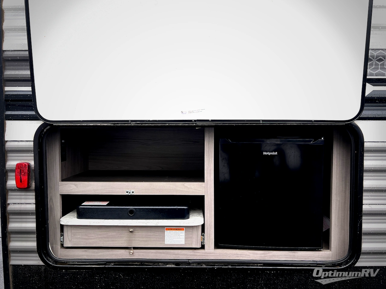 2022 Dutchmen Coleman Lantern Series 242BH Photo 2