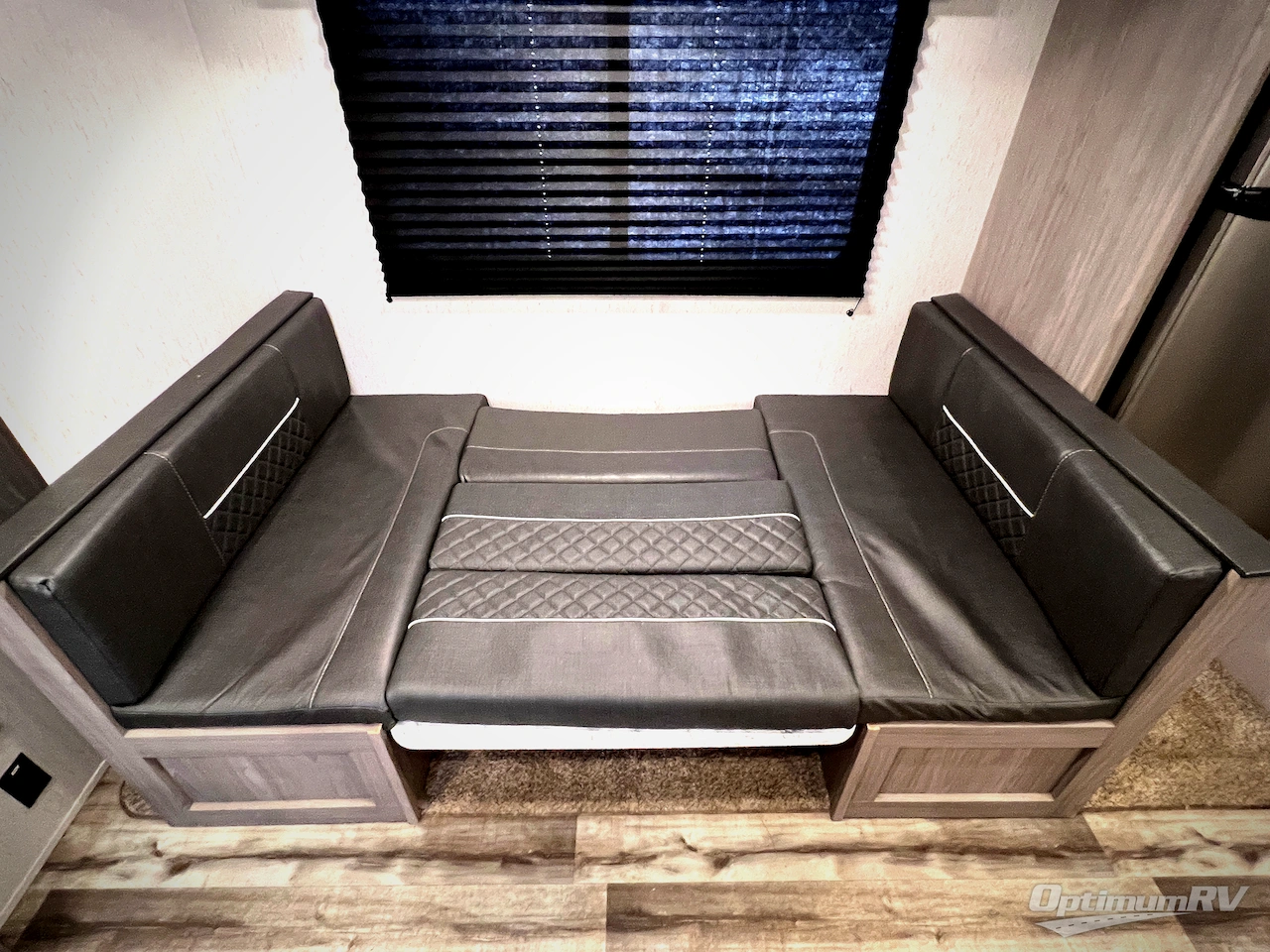 2022 Dutchmen Coleman Lantern Series 242BH Photo 19