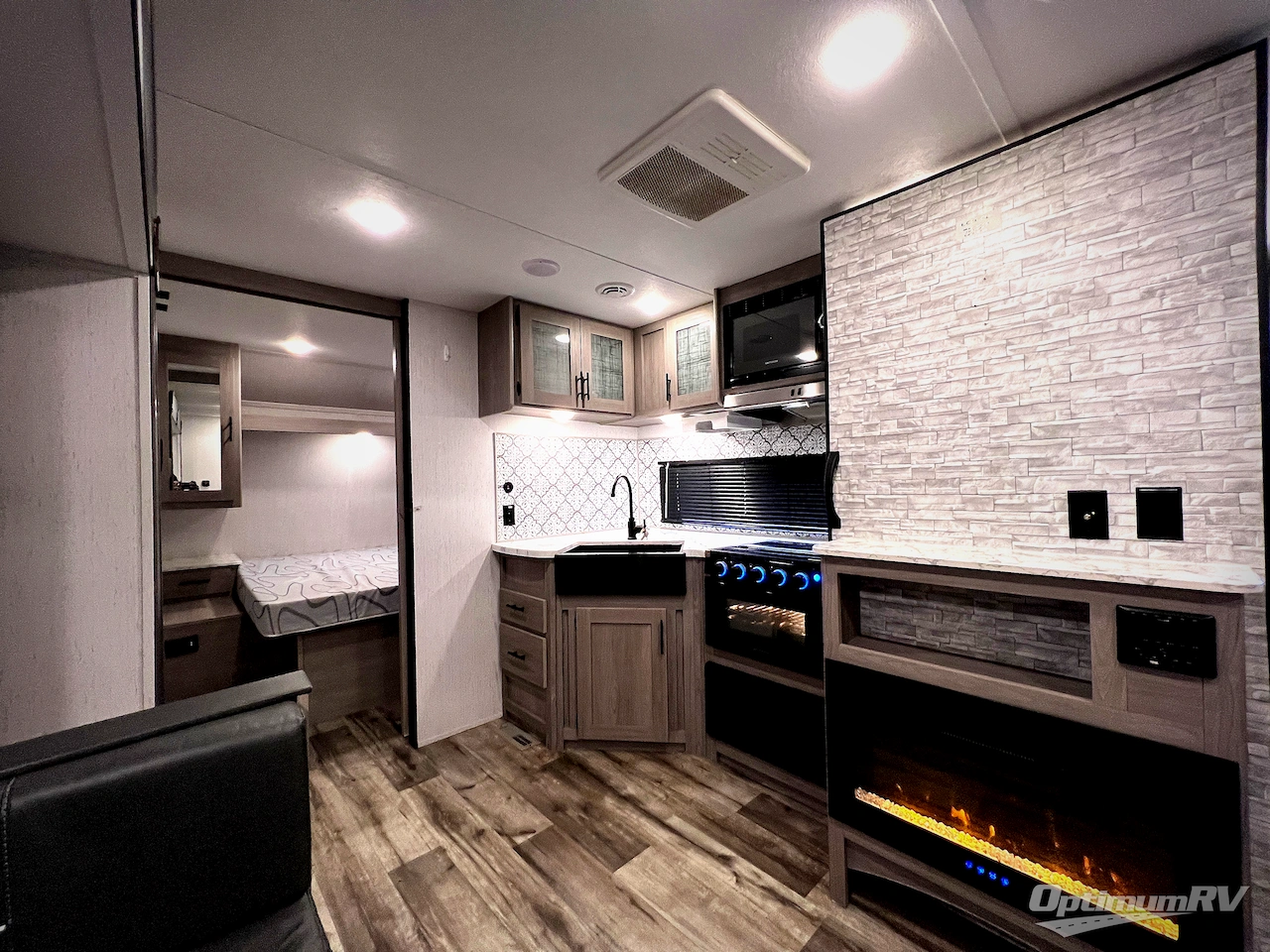 2022 Dutchmen Coleman Lantern Series 242BH Photo 20