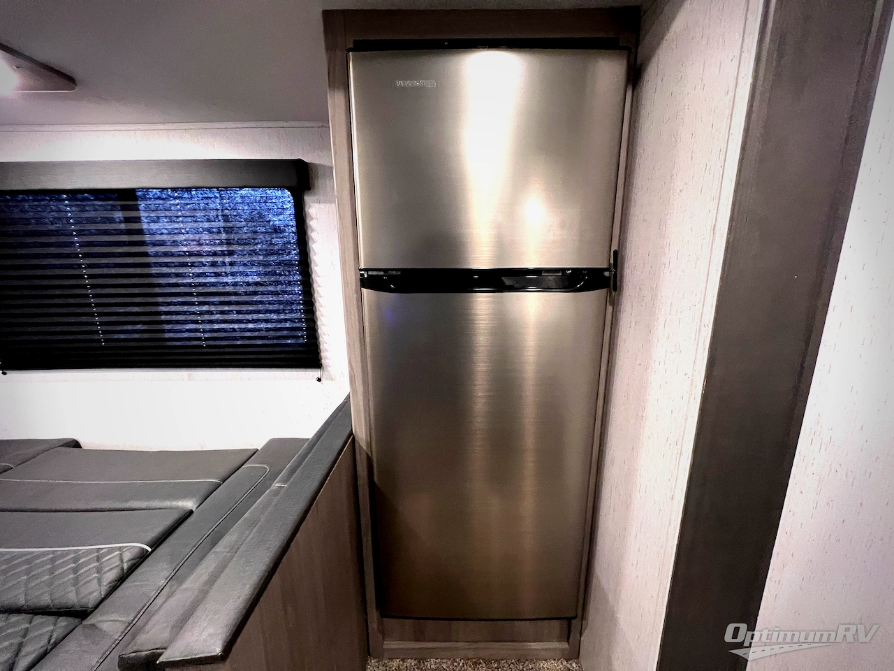 2022 Dutchmen Coleman Lantern Series 242BH Photo 21