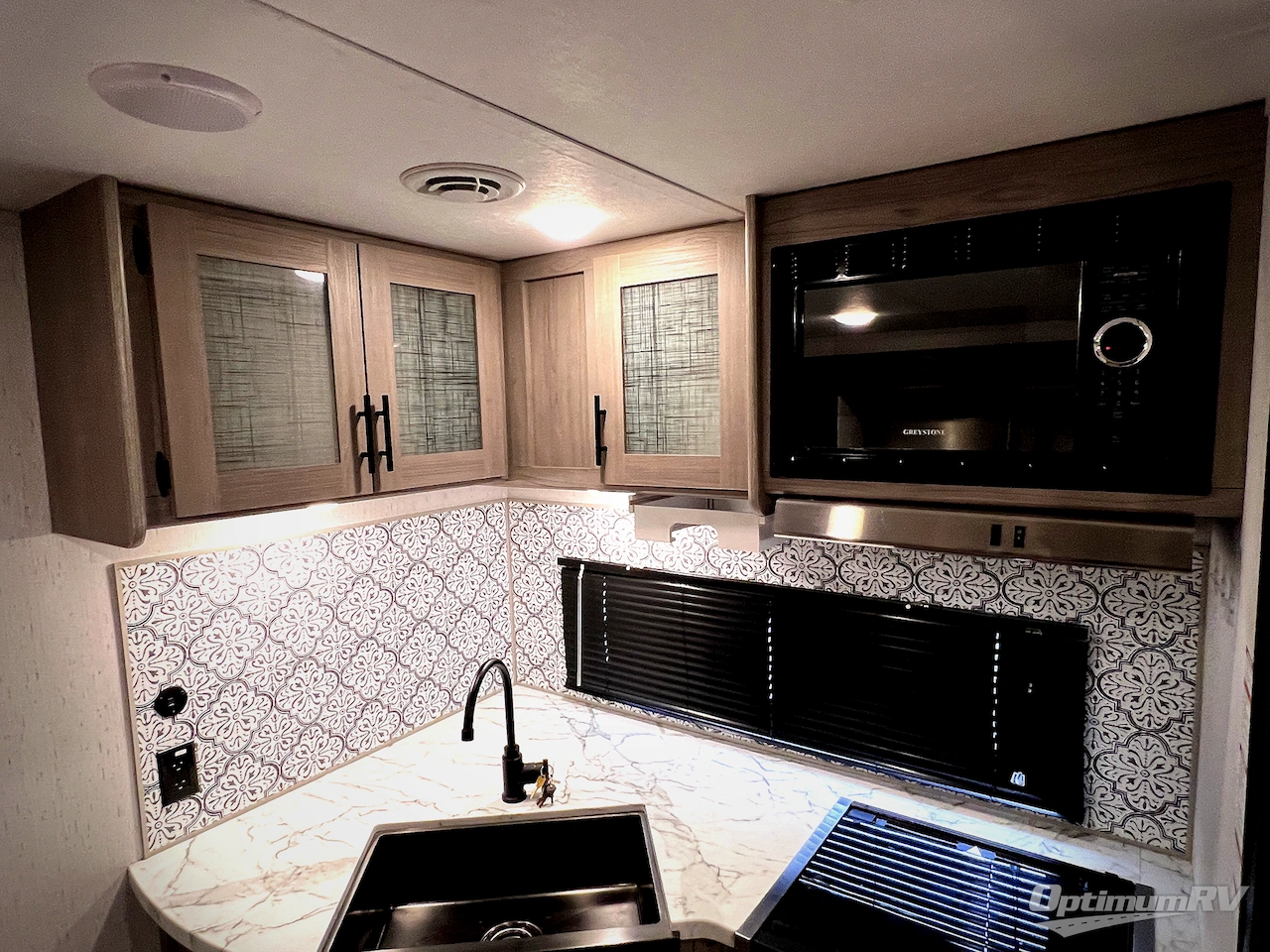 2022 Dutchmen Coleman Lantern Series 242BH Photo 24