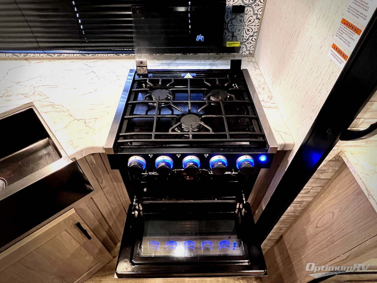 2022 Dutchmen Coleman Lantern Series 242BH Photo 25