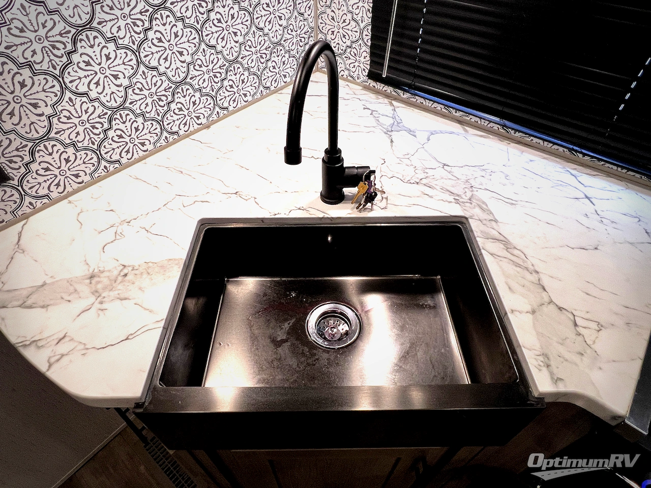 2022 Dutchmen Coleman Lantern Series 242BH Photo 26