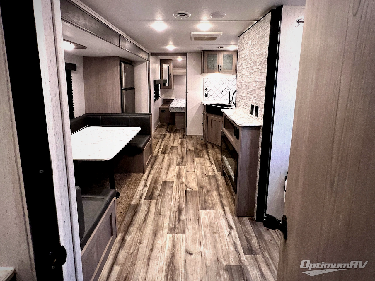 2022 Dutchmen Coleman Lantern Series 242BH Photo 37