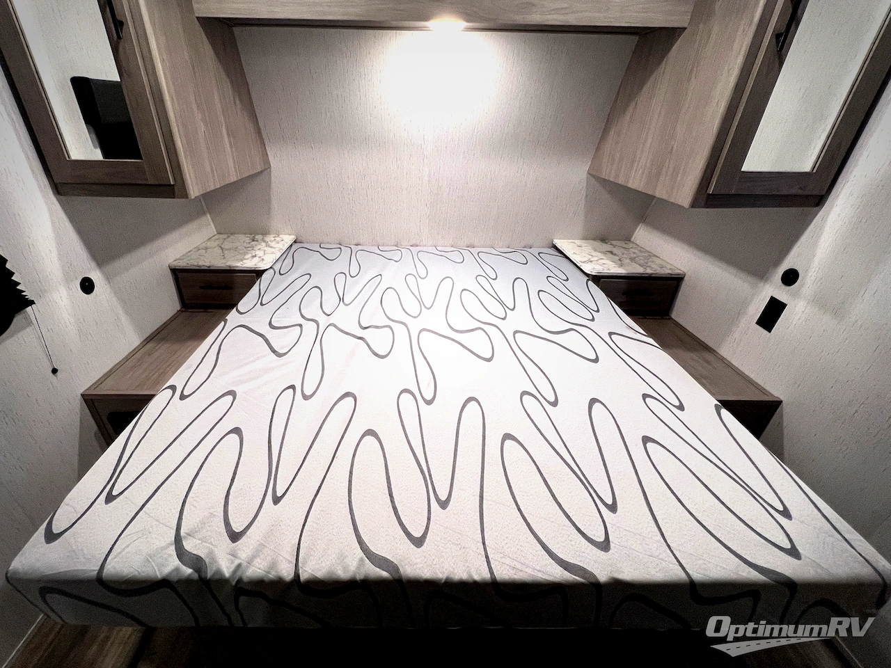 2022 Dutchmen Coleman Lantern Series 242BH Photo 43