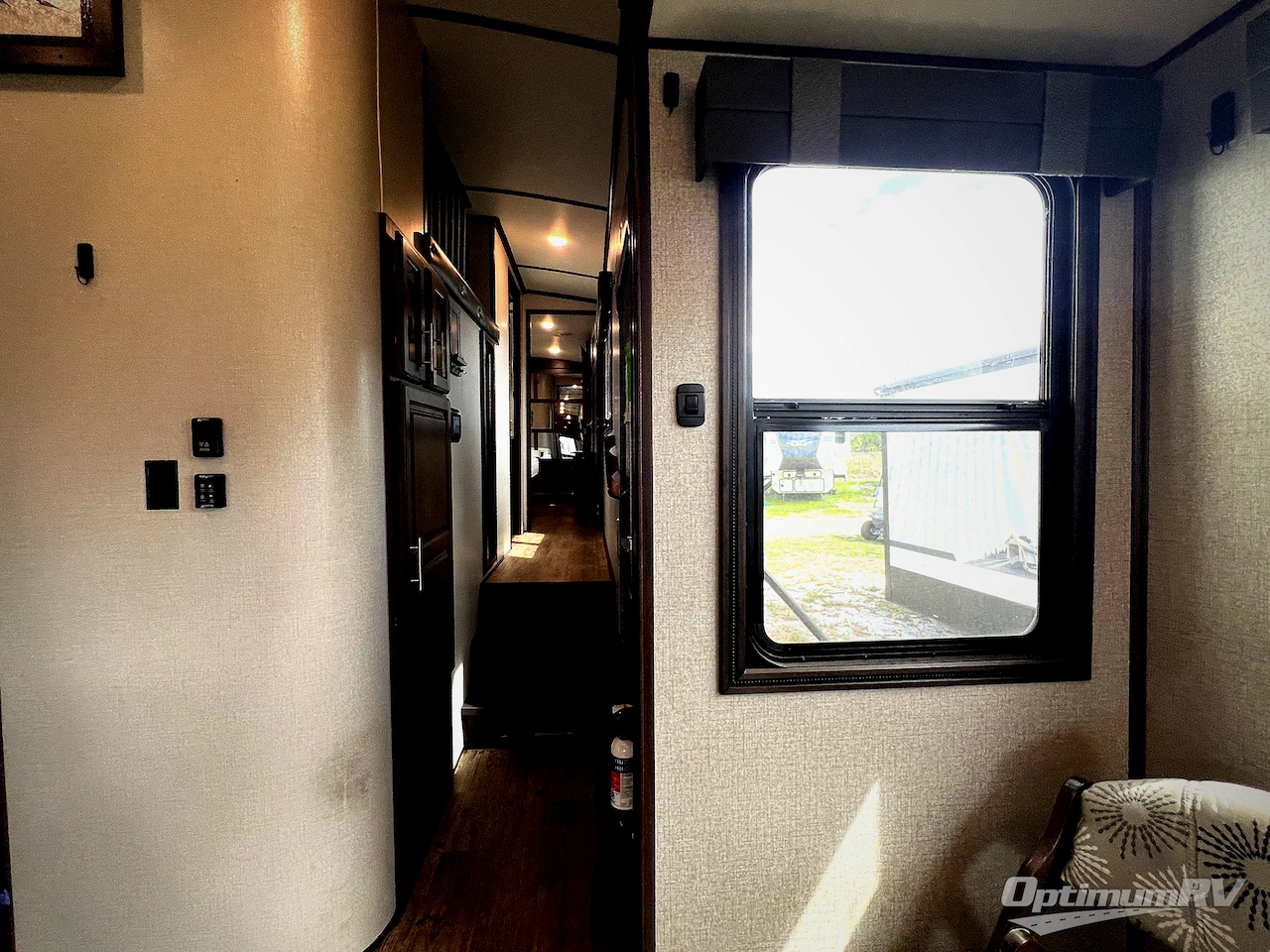 2019 Jayco North Point 377RLBH Photo 18