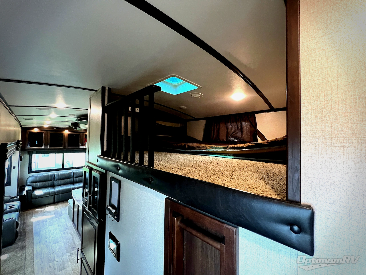 2019 Jayco North Point 377RLBH Photo 19