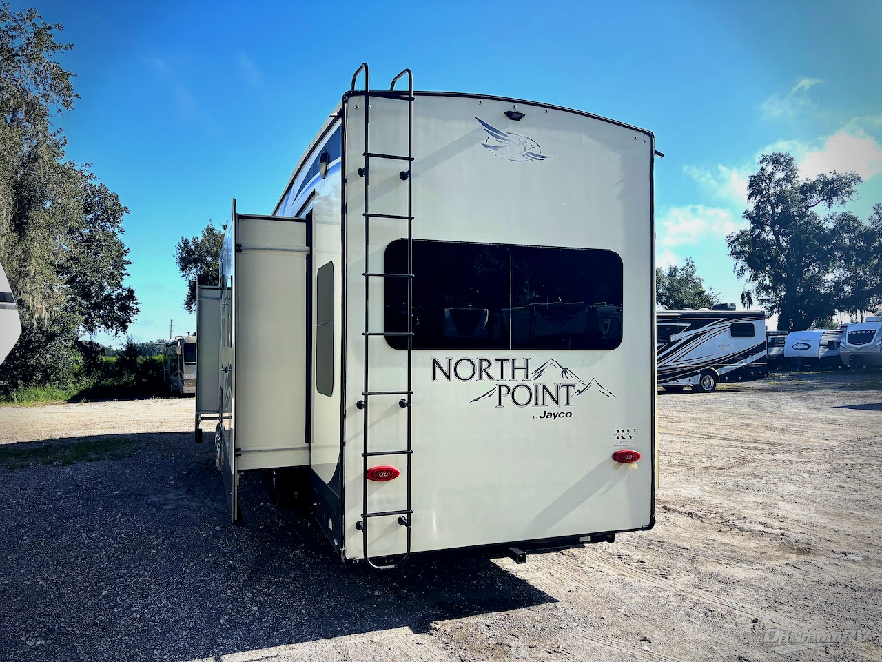 2019 Jayco North Point 377RLBH Photo 30