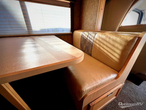 2006 Itasca Cambria 29H RV Photo 2