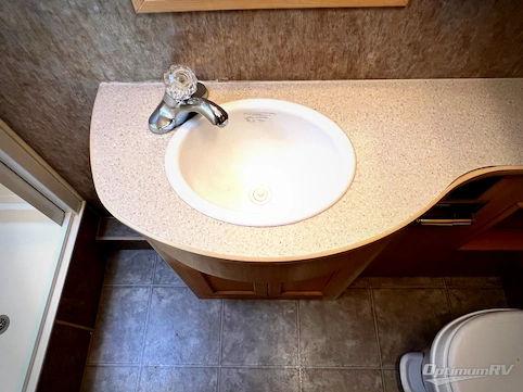 2006 Itasca Cambria 29H RV Photo 4