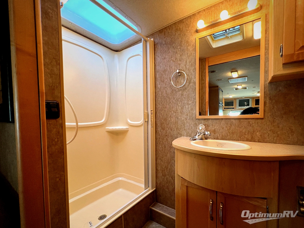 2006 Itasca Cambria 29H Photo 24