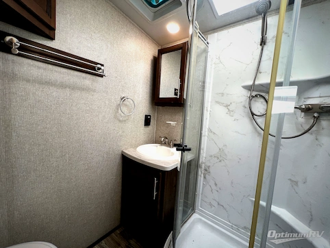 2020 Keystone Cougar Half-Ton 26RKS RV Photo 4