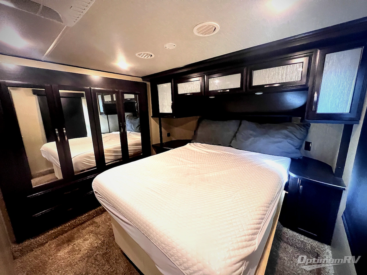 2018 Grand Design Momentum M-Class 350M Photo 5
