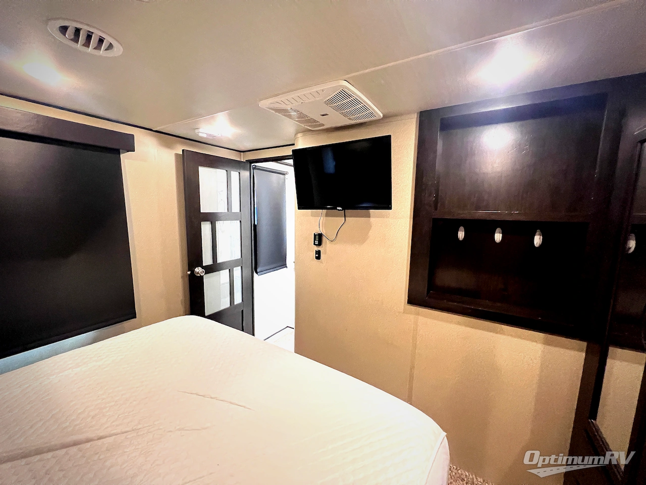 2018 Grand Design Momentum M-Class 350M Photo 6