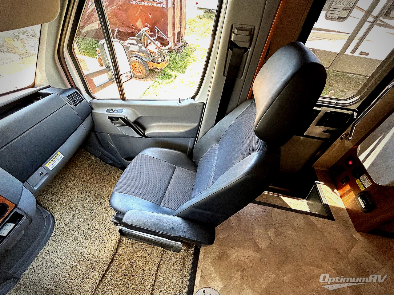 2017 Jayco Melbourne 24M Photo 5