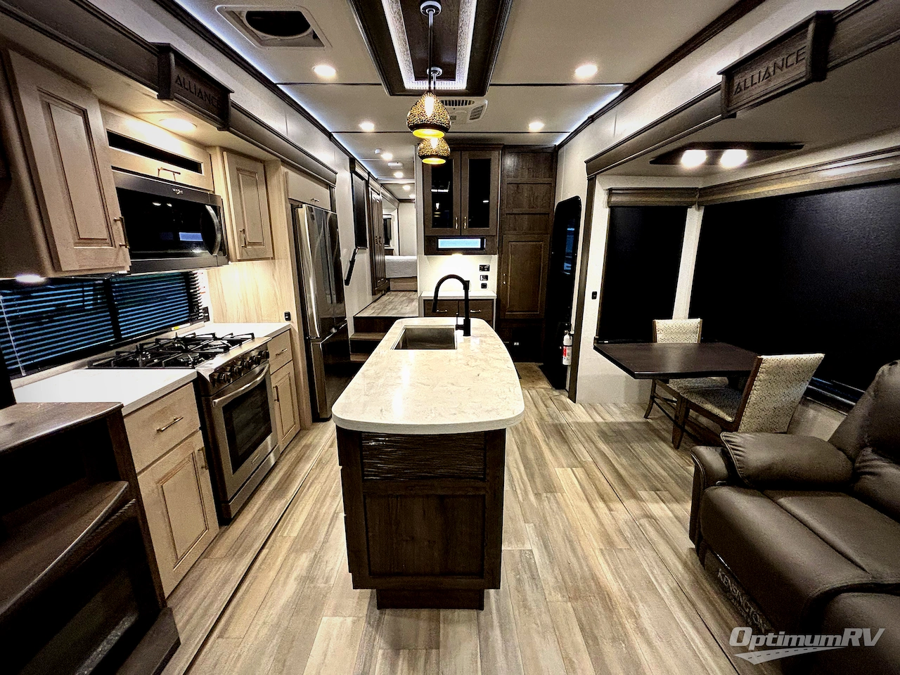 2022 Alliance Paradigm 340RL Photo 5