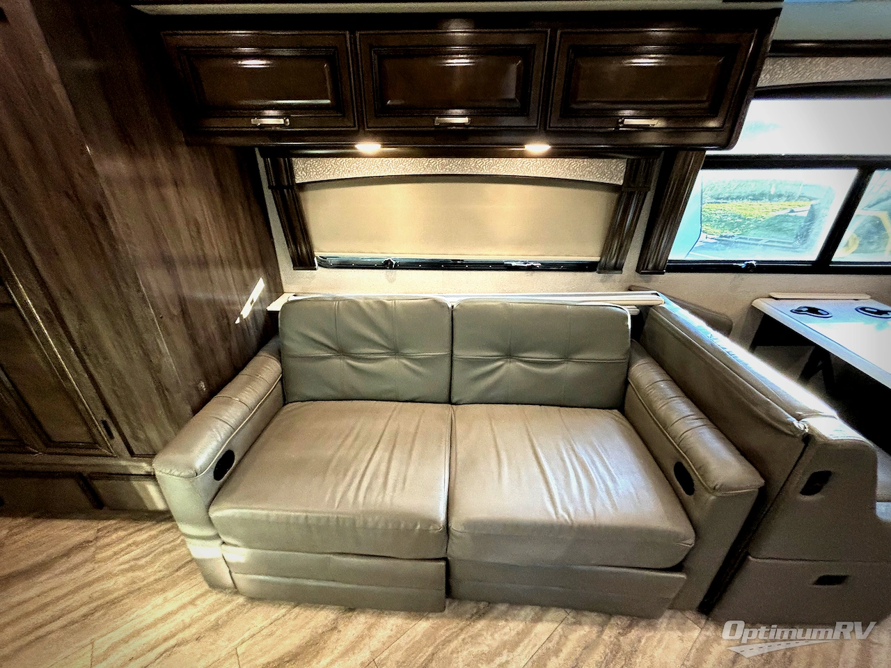 2021 Fleetwood Southwind 37F Photo 12