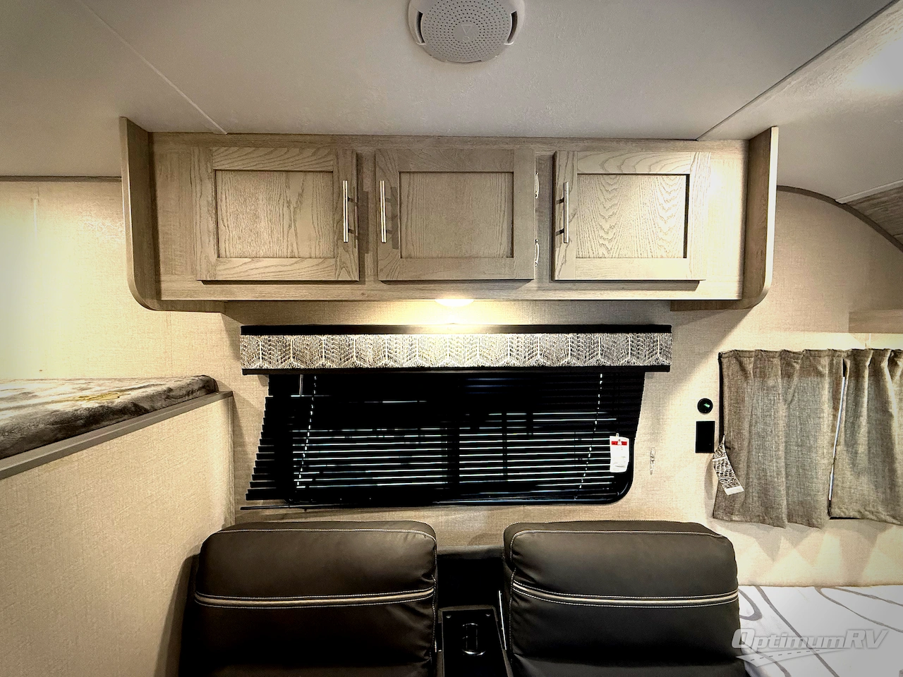 2023 Coachmen Catalina Summit Series 7 164BH Photo 10