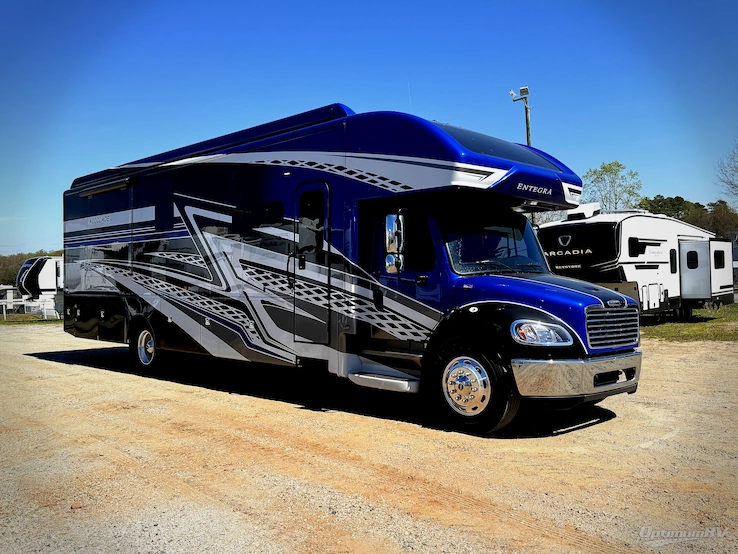 2023 Entegra ACCOLADE XL 37K RV Photo 1