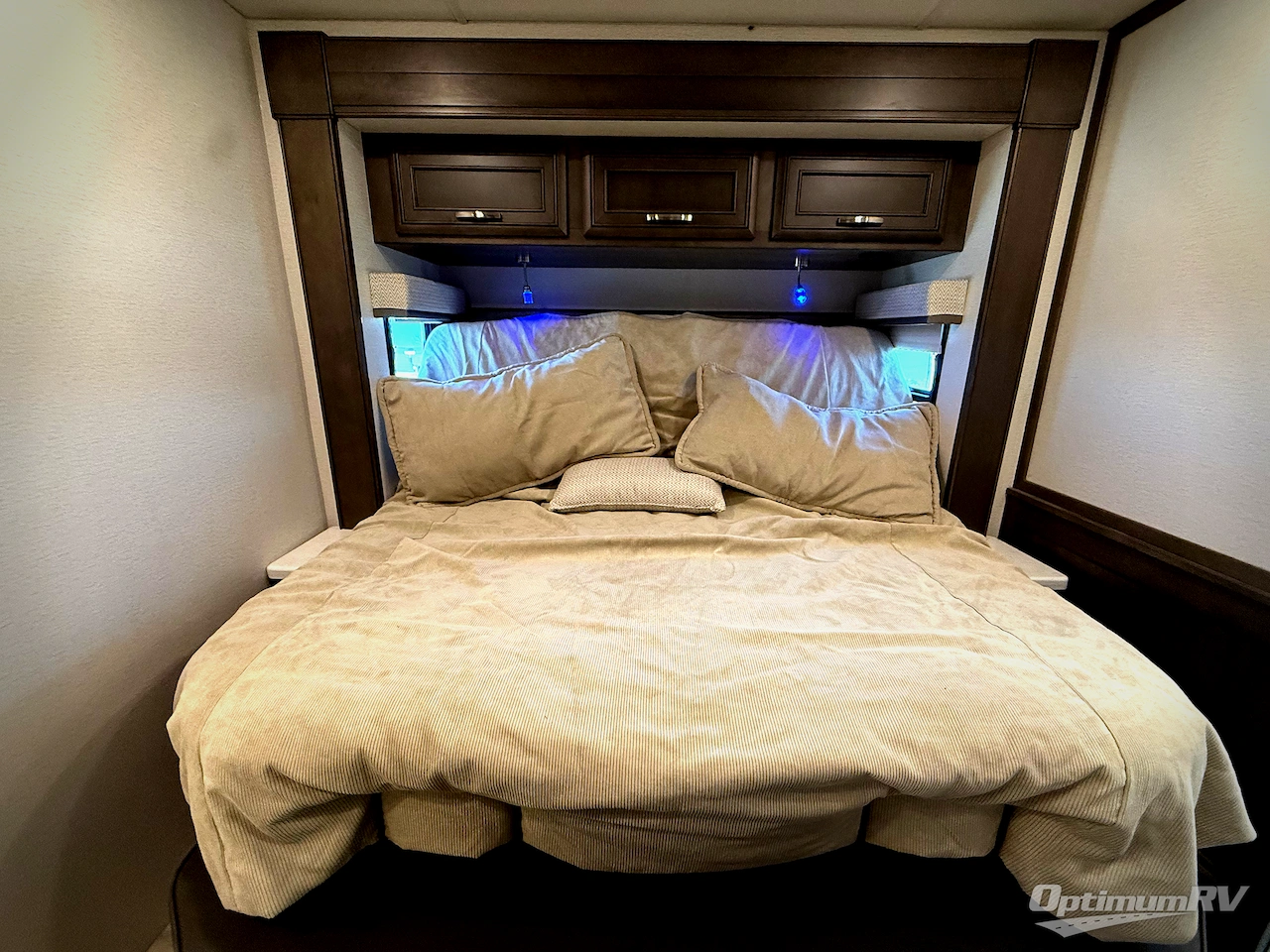 2023 Entegra ACCOLADE XL 37K Photo 20