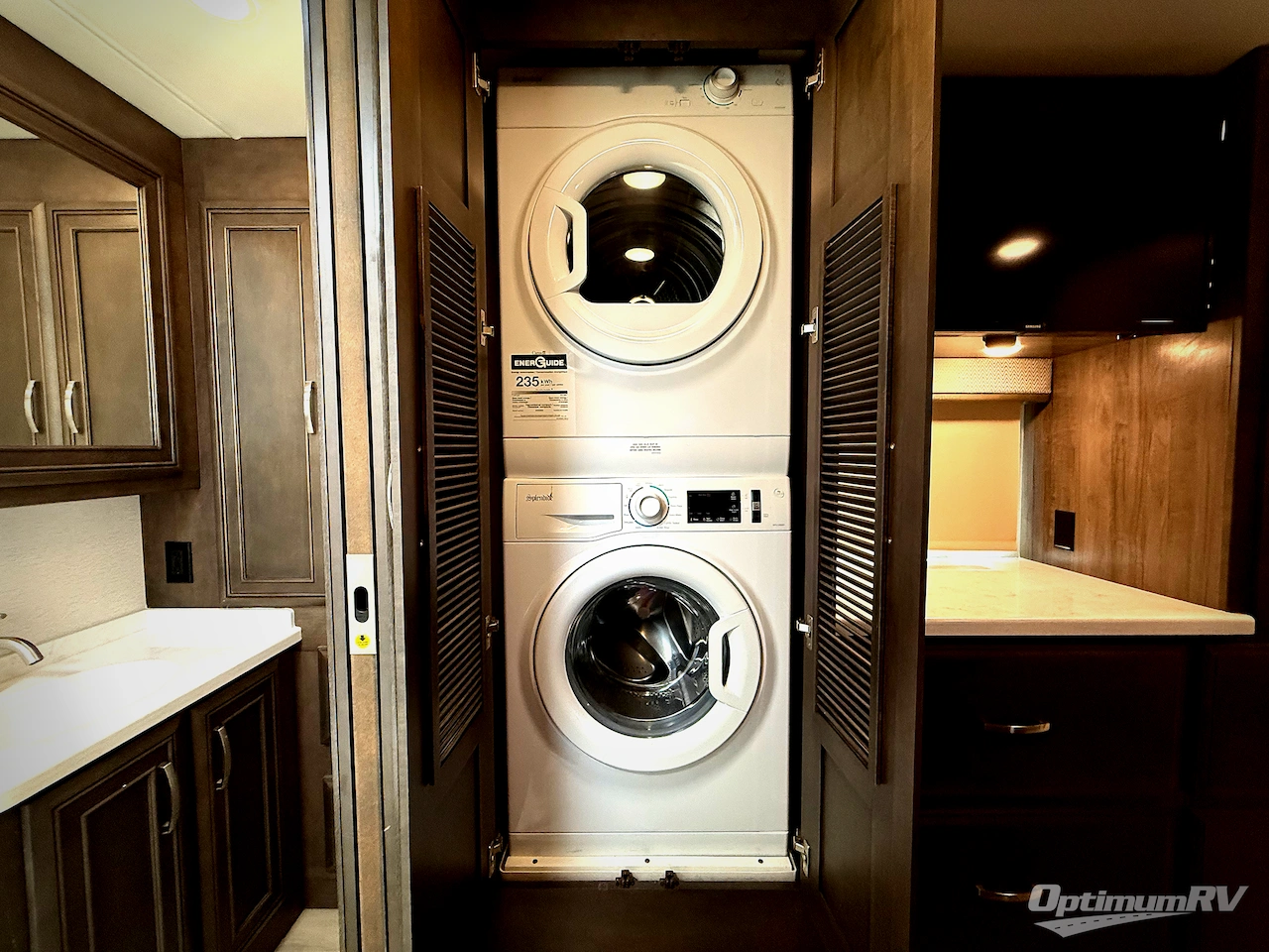 2023 Entegra ACCOLADE XL 37K Photo 24