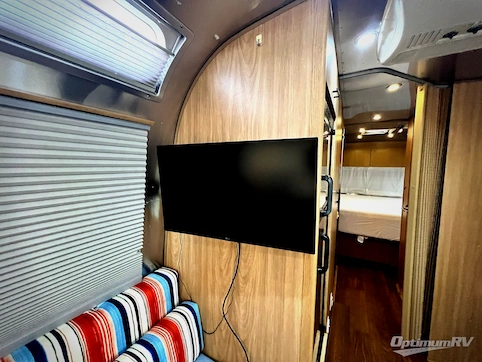 2007 Airstream Safari Special Edition 27 FB RV Photo 3