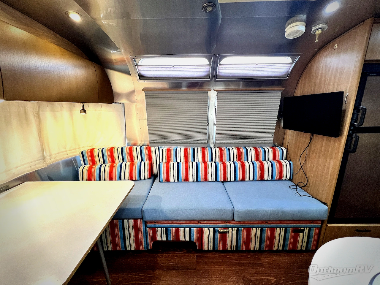 2007 Airstream Safari Special Edition 27 FB Photo 7