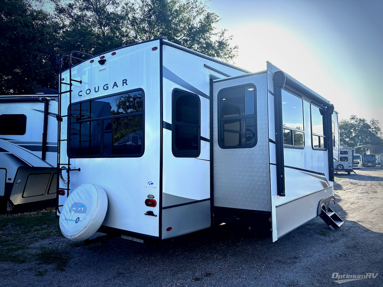 2023 Keystone Cougar 316RLS Photo 2