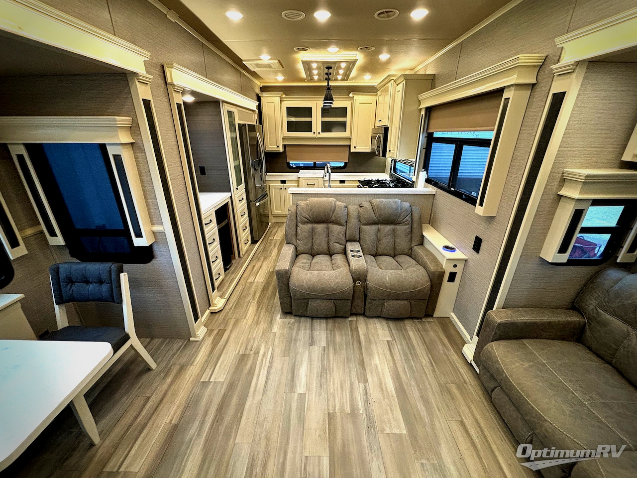 2022 VanLeigh Beacon 41LKB Photo 4