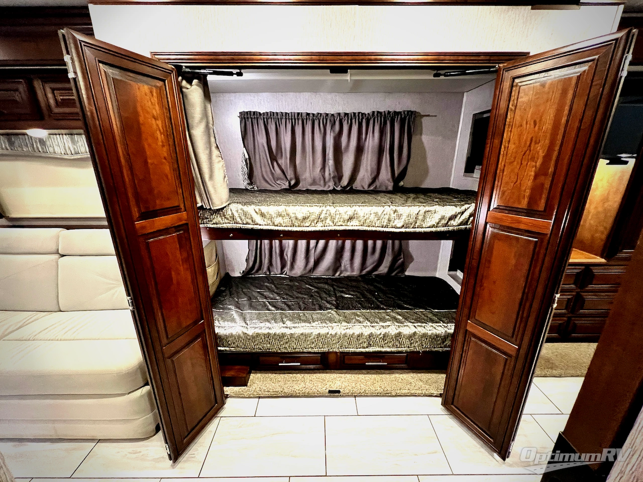 2021 Forest River Berkshire 40E Photo 26