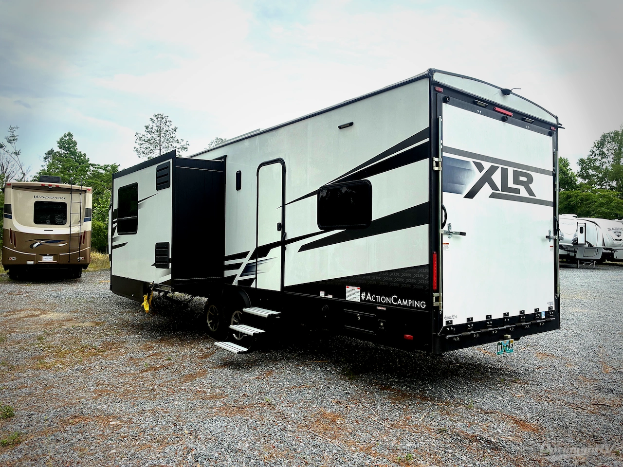 2023 Forest River XLR Hyper Lite 3412 Photo 3