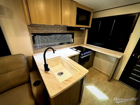 2025 Dutchmen Kodiak 308BHSL RV Photo 2