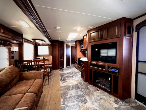 Used 2015 Jayco Jay Flight 31RLDS Featured Photo