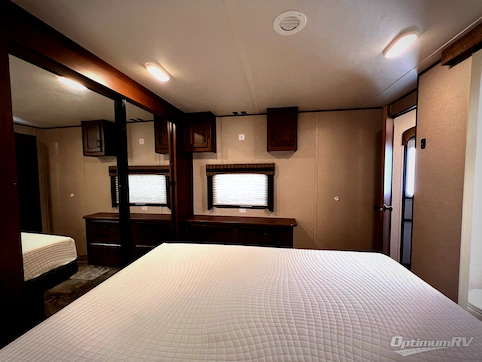 2015 Jayco Jay Flight 31RLDS RV Photo 3