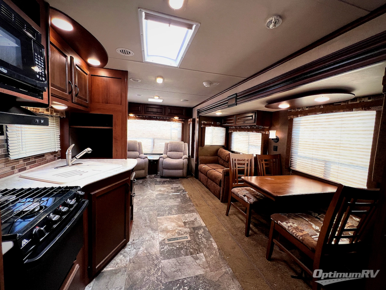 2015 Jayco Jay Flight 31RLDS Photo 2