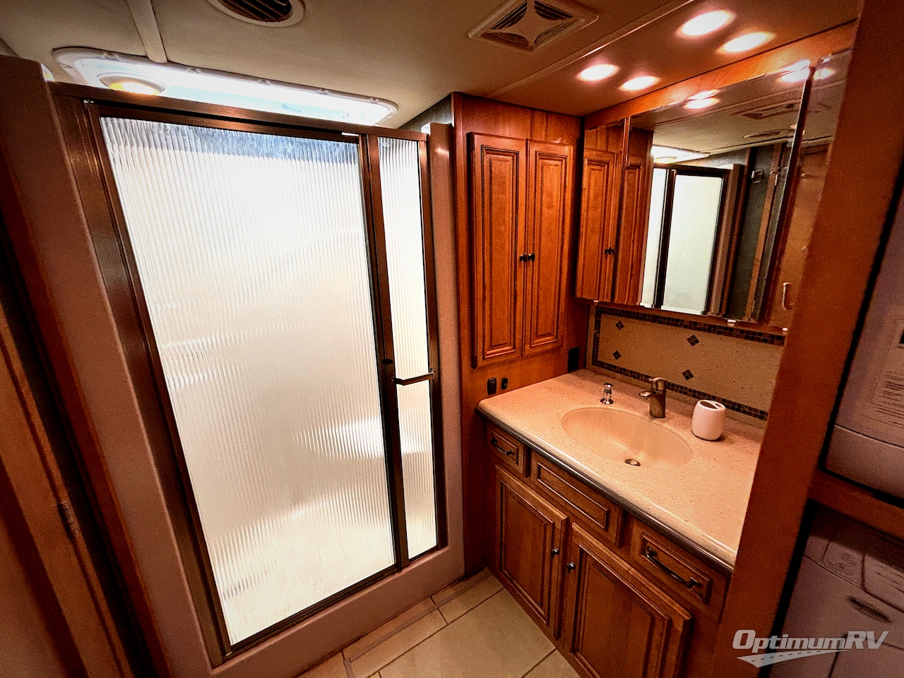 2014 Winnebago Tour 42QD Photo 14