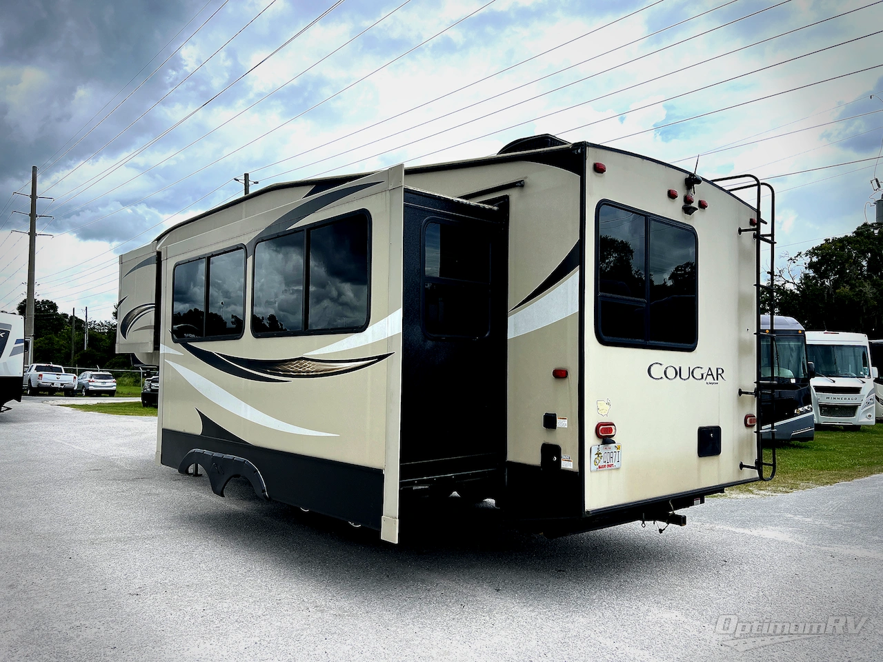 2019 Keystone Cougar Half-Ton Series 25RES Photo 2