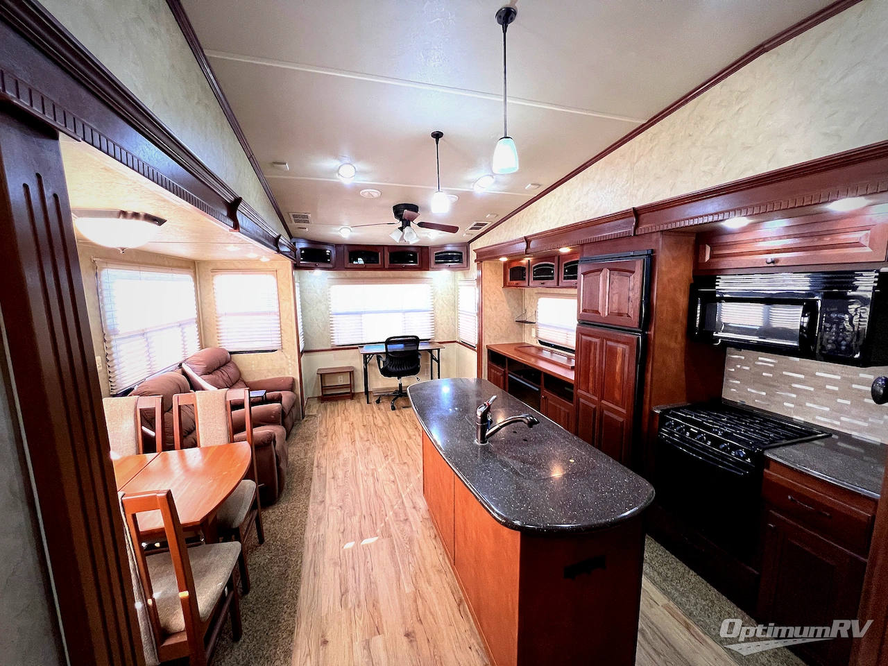 2012 Forest River Cedar Creek 34RLSA Photo 4