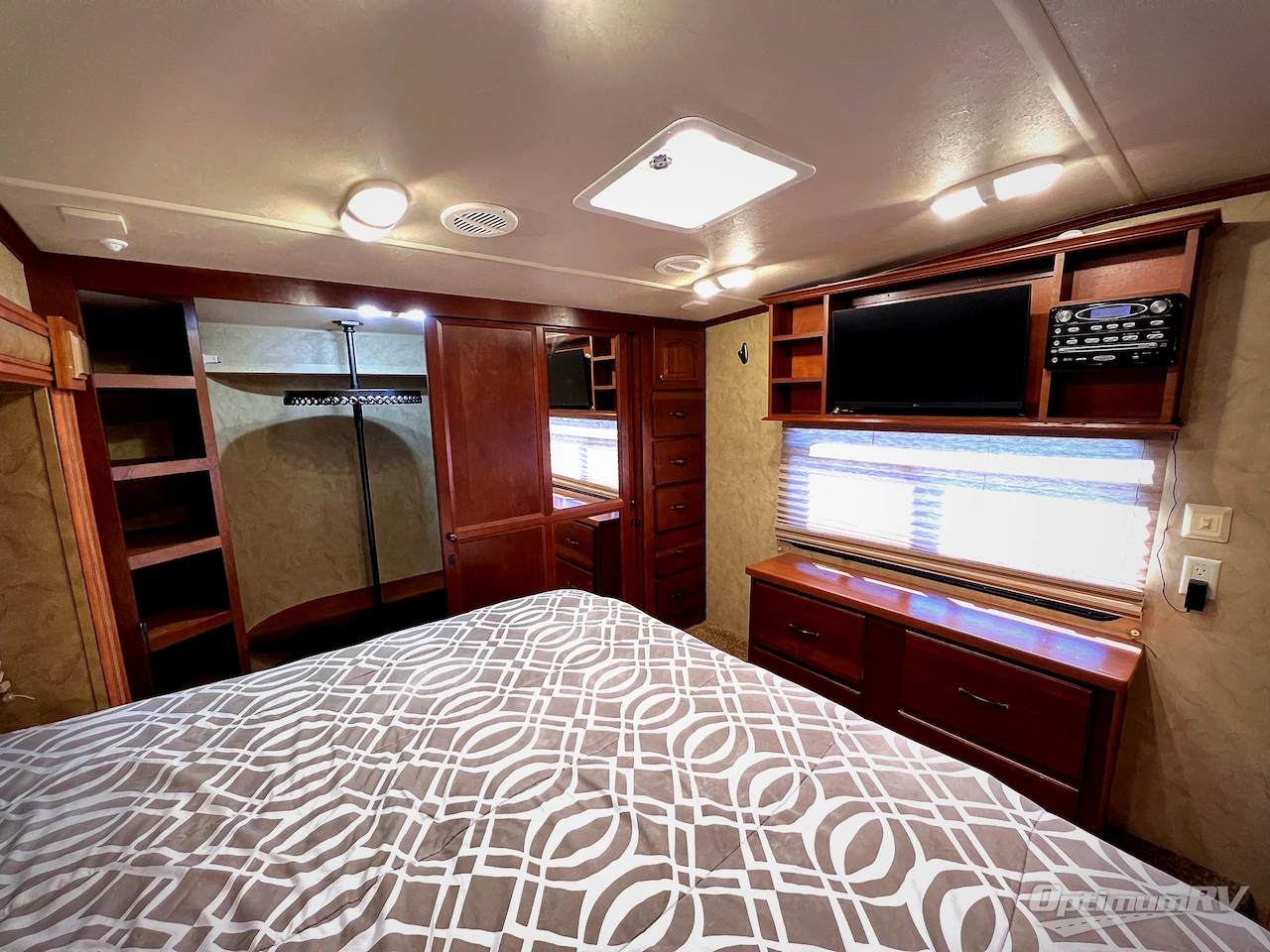 2012 Forest River Cedar Creek 34RLSA Photo 10