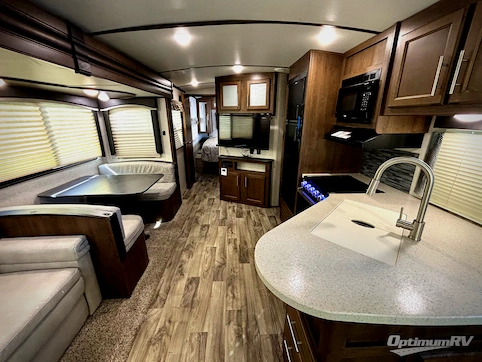 2019 Keystone Cougar Half-Ton Series 27SAB RV Photo 2