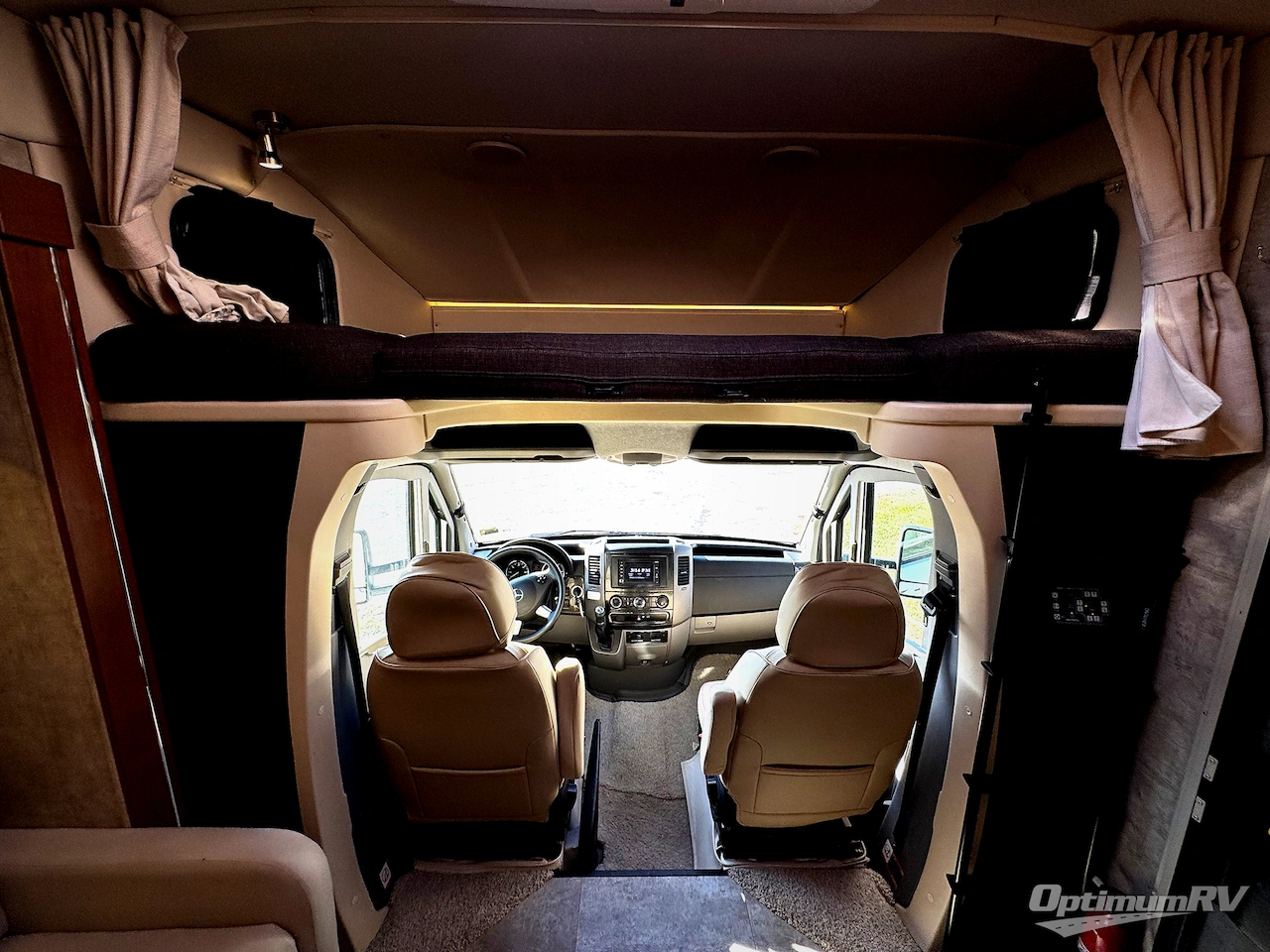 2015 Winnebago View 24G Photo 9