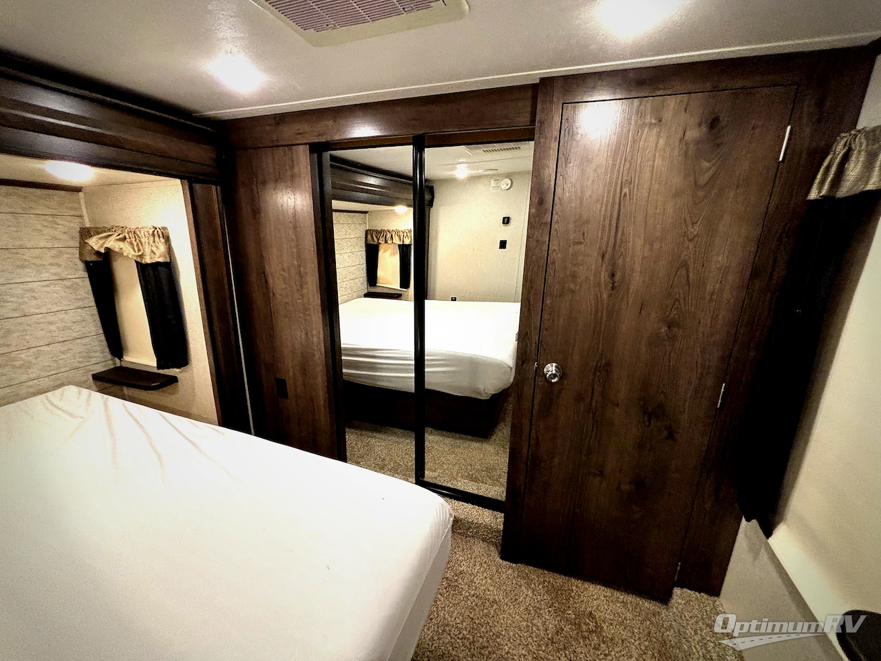 2019 Keystone Montana High Country 385BR Photo 10