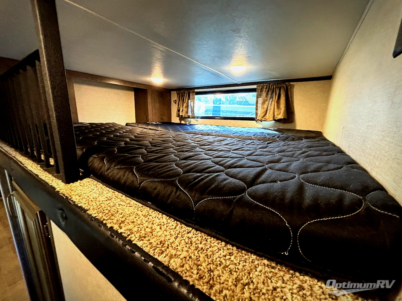 2019 Keystone Montana High Country 385BR Photo 14